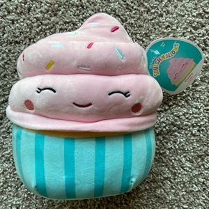 Diedre the Cupcake Squishmallow 7.5 in